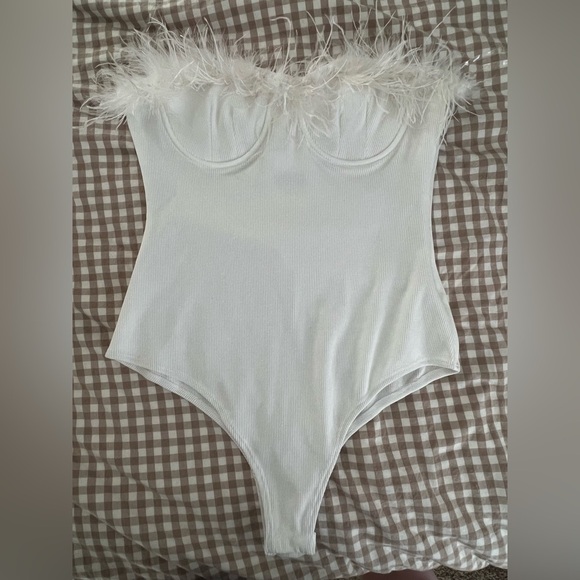 entro Other - Entro White Feather Bodysuit